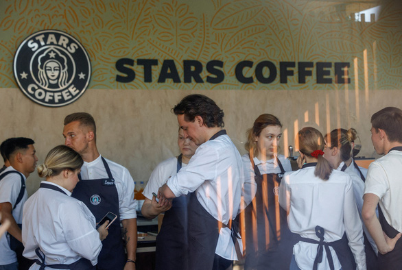 Starbucks thành Stars Coffee tại Nga, hình thức một 9 một 10 - Ảnh 2.