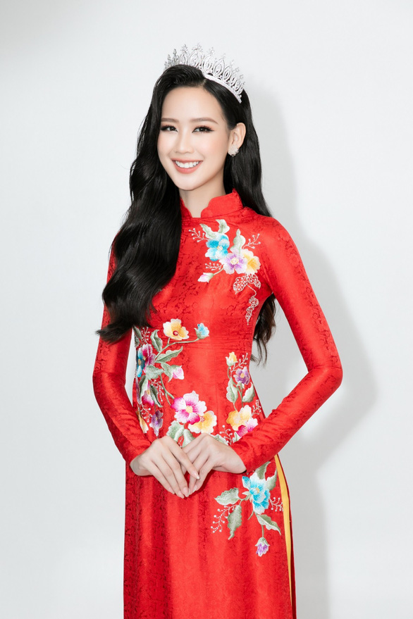 Top 3 Miss World Vietnam 2022 khoe sắc với áo dài - Ảnh 3.