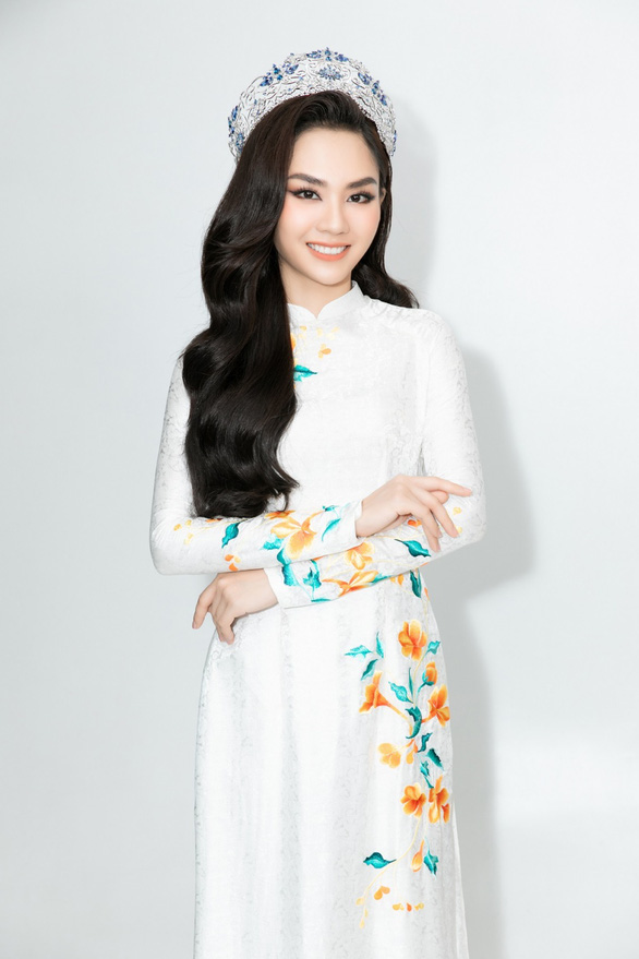 Top 3 Miss World Vietnam 2022 khoe sắc với áo dài - Ảnh 2.