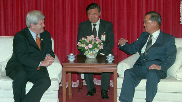 Cựu chủ tịch Hạ viện Mỹ kể hậu trường ‘dàn xếp’ chuyến thăm Đài Loan năm 1997 - Ảnh 2.