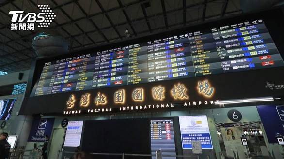 Hai sân bay của Đài Loan bị đe dọa đánh bom - Ảnh 1.