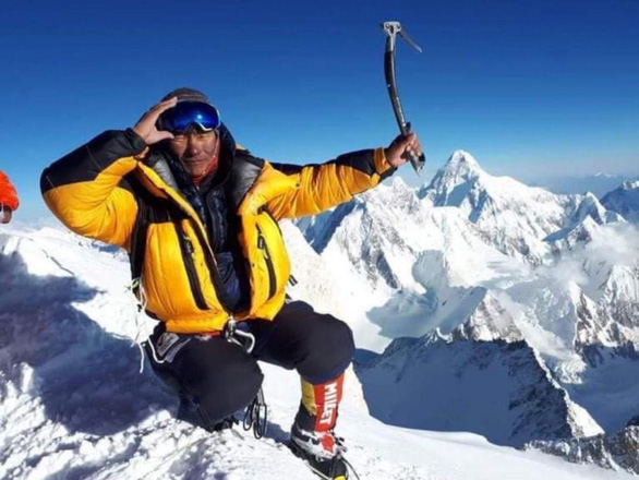 Sherpa người Nepal lập kỷ lục về leo núi - Ảnh 1.