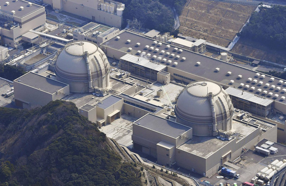 Nhật mở lại nhiều nhà máy điện hạt nhân - Ảnh 1.
