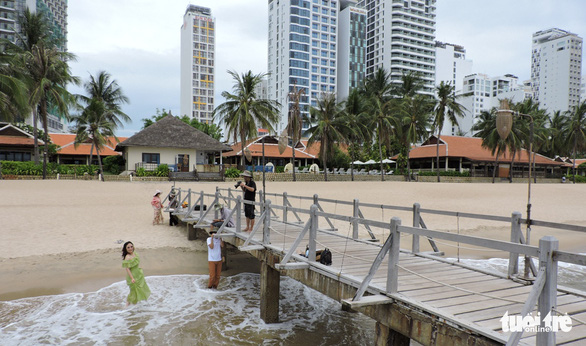 Khu Ana Mandara trên bãi biển Nha Trang hết hạn thuê vẫn chưa trả lại mặt bằng - Ảnh 1.