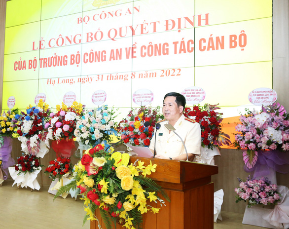 Đại tá Đinh Văn Nơi chính thức nhận quyết định làm giám đốc Công an Quảng Ninh - Ảnh 2.