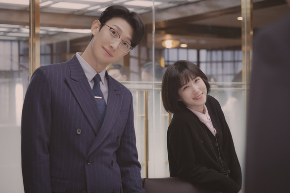 ‘Nữ luật sư kỳ lạ Woo Young Woo’ giúp Kang Ki Young tìm đúng vai cho sự nghiệp cất cánh - Ảnh 2.