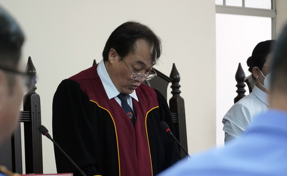 Hai cựu lãnh đạo TP Vũng Tàu cùng lãnh 18 tháng tù treo - Ảnh 1.