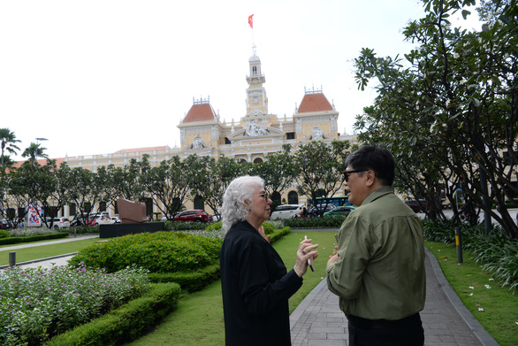 Cựu thủ tướng Israel thăm các di tích ở Sài Gòn - Ảnh 2.