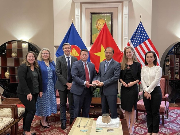 FBI trả cổ vật cho Việt Nam