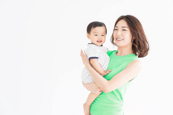 Chăm sóc trẻ mắc cúm A bị sốt, ho đờm, sổ mũi - Ảnh 2.