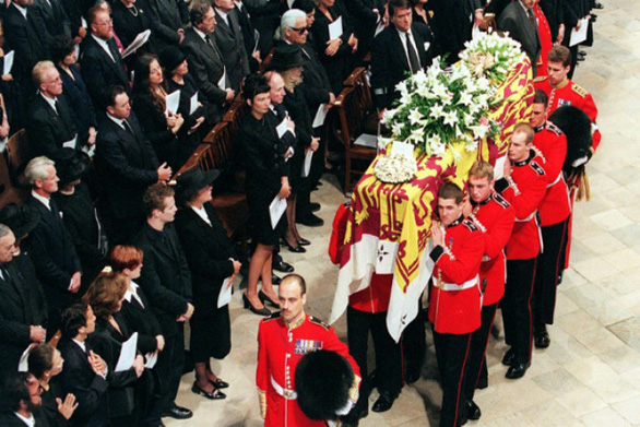 Các tang lễ Hoàng gia Anh từ sau Thế chiến thứ hai như thế nào? - Ảnh 1.