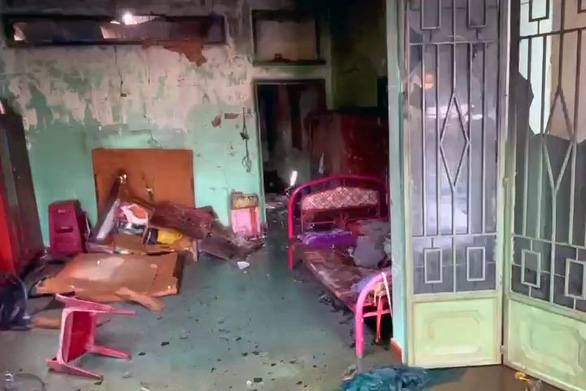 Cháy nhà dân ở Bình Phước, bé gái 6 tuổi tử vong - Ảnh 2.