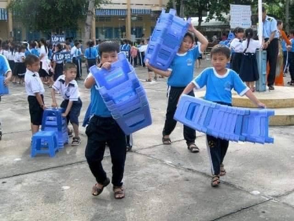 Ảnh vui 13-9: Một bầu trời... uy tín! - Ảnh 3. Ảnh vui 13-9: Một bầu trời... uy tín! - Ảnh 3.