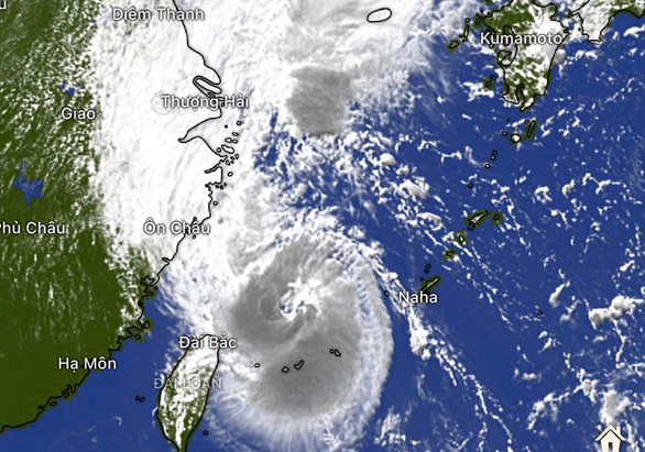 Typhoon Muifa causes heavy rain and strong winds in Okinawa, Japan - Photo 1.
