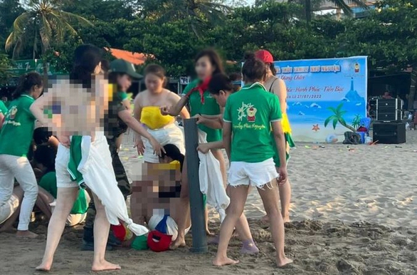 Thêm một vụ team building gây xôn xao cõi mạng khi người chơi lộ hàng - Ảnh 2. Thêm một vụ team building gây xôn xao cõi mạng khi người chơi lộ hàng - Ảnh 2.