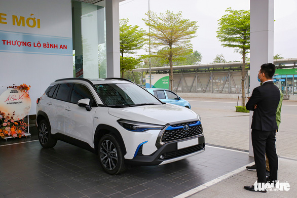 Toyota Corolla Cross thêm trang bị, tăng giá từ đầu năm 2023 - Ảnh 1.