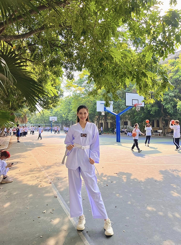 Ảnh vui sao Việt 14-9: Huy Khánh chống buồn ngủ kiểu bá đạo - Ảnh 7. Ảnh vui sao Việt 14-9: Huy Khánh chống buồn ngủ kiểu bá đạo - Ảnh 7.