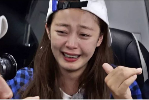 Jeon So Min kể chuyện ‘suýt đánh’ bạn trai cũ vì bị lơ đẹp - Ảnh 3. Jeon So Min kể chuyện ‘suýt đánh’ bạn trai cũ vì bị lơ đẹp - Ảnh 3.