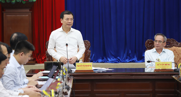 Bộ trưởng Nguyễn Mạnh Hùng đề nghị Bạc Liêu tái lập Sở Thông tin và Truyền thông - Ảnh 1.
