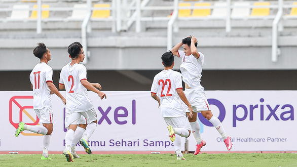 Thắng Timor Leste 4-0, U20 Việt Nam tiếp tục dẫn đầu bảng F - Ảnh 1.