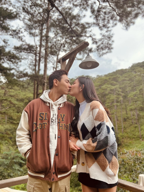 Ảnh vui sao Việt 16-9: Đan Trường khoe body vạm vỡ tuổi 45 - Ảnh 4. Ảnh vui sao Việt 16-9: Đan Trường khoe body vạm vỡ tuổi 45 - Ảnh 4.