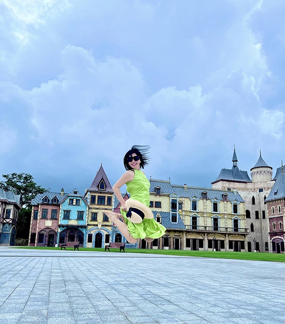 Ảnh vui sao Việt 25-9: Cát Phượng bung xõa ở Phú Quốc - Ảnh 1. Ảnh vui sao Việt 25-9: Cát Phượng bung xõa ở Phú Quốc - Ảnh 1.