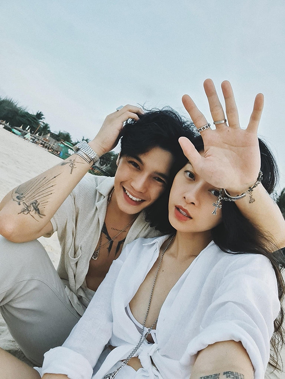 Ảnh vui sao Việt 27-9: Việt Hương ‘ngầu’ bên Hồng Đào, Cẩm Ly - Ảnh 6. Ảnh vui sao Việt 27-9: Việt Hương ‘ngầu’ bên Hồng Đào, Cẩm Ly - Ảnh 6.