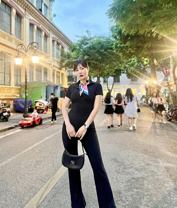 Ảnh vui sao Việt 27-9: Việt Hương ‘ngầu’ bên Hồng Đào, Cẩm Ly - Ảnh 11. Ảnh vui sao Việt 27-9: Việt Hương ‘ngầu’ bên Hồng Đào, Cẩm Ly - Ảnh 11.
