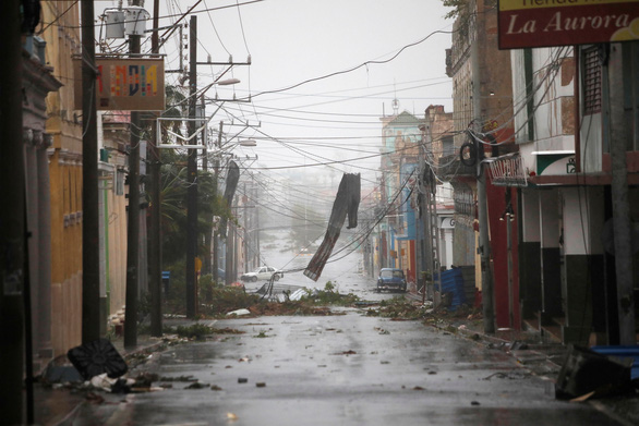 Toàn bộ Cuba cúp điện sau khi bão quét qua, chuẩn bị ảnh hưởng Florida - Ảnh 3.