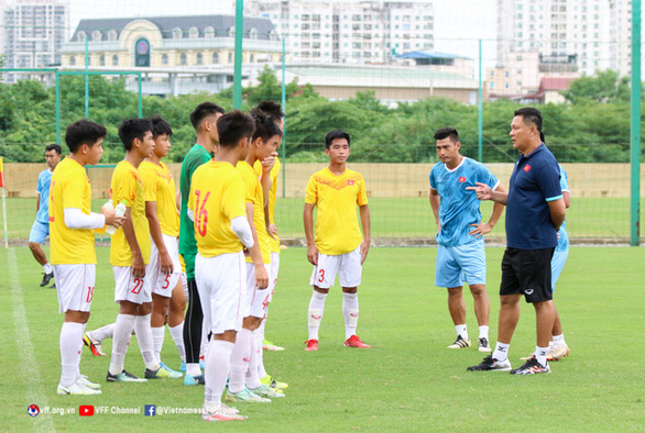 Xem đội tuyển U17 Việt Nam đá vòng loại châu Á trên sân Việt Trì với giá 50.000 đồng - Ảnh 1.