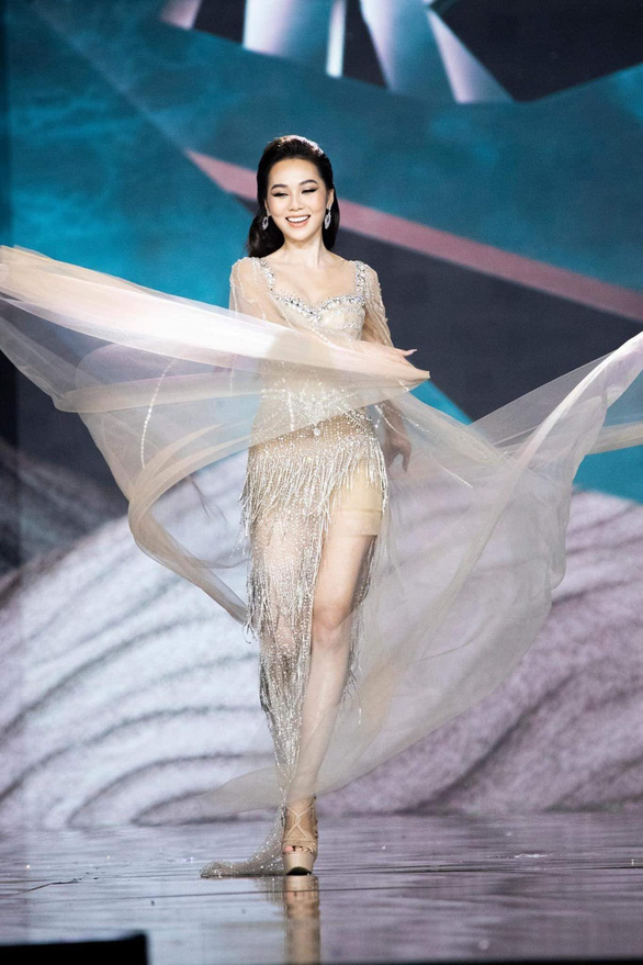 Loạt sạn váy áo trong đêm chung khảo Miss Grand Vietnam - Ảnh 4.