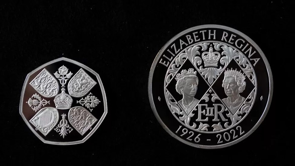 The UK announced a new coin with the portrait of King Charles III - Photo 2.
