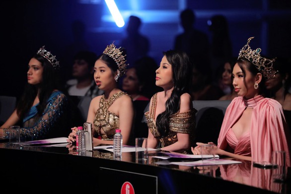 Oách chưa, 3 hoa hậu Việt nắm tay xuất ngoại làm giám khảo Miss Grand India 2022! - Ảnh 1. Oách chưa, 3 hoa hậu Việt nắm tay xuất ngoại làm giám khảo Miss Grand India 2022! - Ảnh 1.