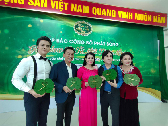 Võ Minh Lâm làm MC chương trình Tài tử miệt vườn - Ảnh 2.