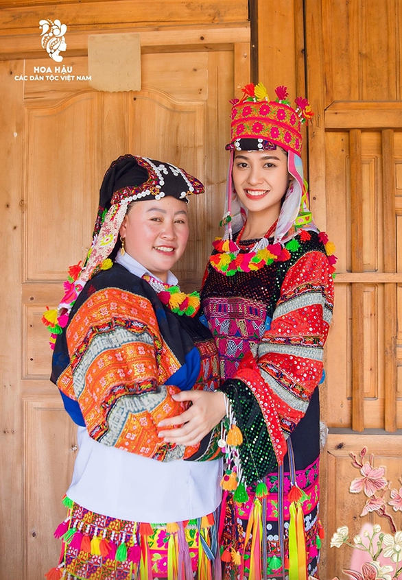 Ảnh vui sao Việt 8-9: Dương Triệu Vũ mừng vì Hoài Linh ‘ăn ngon ngủ ngon’ - Ảnh 8. Ảnh vui sao Việt 8-9: Dương Triệu Vũ mừng vì Hoài Linh ‘ăn ngon ngủ ngon’ - Ảnh 8.