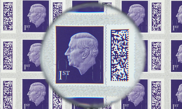 Anh công bố mẫu tem đầu tiên in hình Vua Charles III - Ảnh 1.