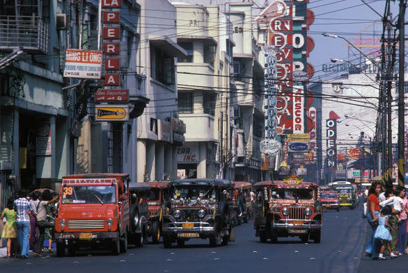 Xe jeepney - 'con trâu' của người lao động Philippines - sắp bị chính phủ loại bỏ - Ảnh 3.