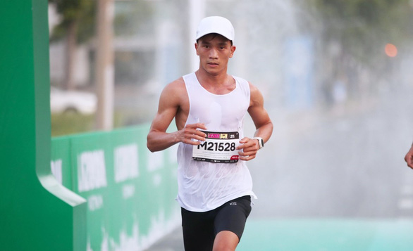 Lộ diện 4 ‘chân chạy’ xuất sắc giành được tấm vé tham dự chung kết Lazada Run tại Singapore - Ảnh 4.