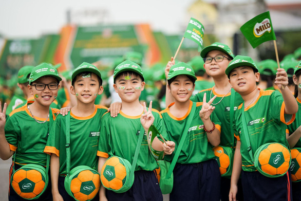 Ngày hội Đi Bộ MILO 2023 thu hút sự tham gia của 7.500 em học sinh và phụ huynh trên địa bàn tỉnh Nghệ An.