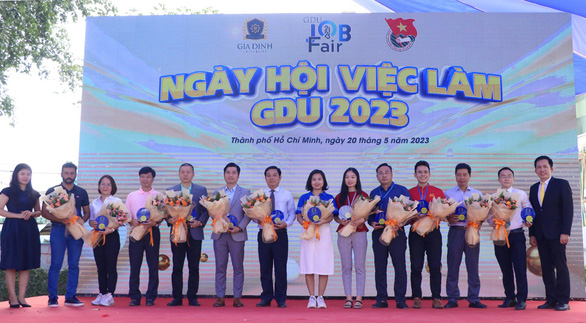 Nhiều doanh nghiệp tham gia Ngày hội việc làm GDU 2023 - Ảnh: MỸ NGỌC