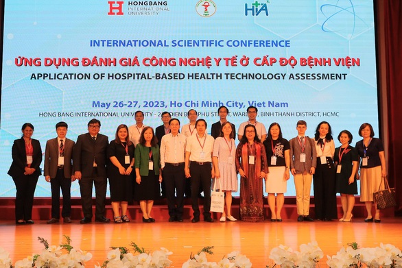 Đánh giá công nghệ y tế: Giải pháp giúp người bệnh hưởng lợi - Ảnh 1. Đánh giá công nghệ y tế: Giải pháp giúp người bệnh hưởng lợi - Ảnh 1.