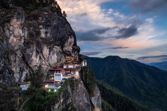 Bhutan giảm phí cho du khách lưu trú dài ngày - Ảnh 1.