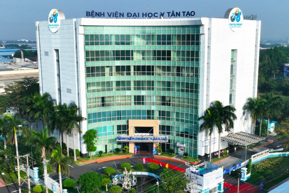 Giảm học phí, tặng học bổng cho con, em cán bộ y tế, y bác sĩ - Ảnh 3.