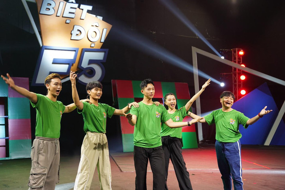 'Làm mới mình’ với Gameshow ‘Biệt đội F5’ - Ảnh 5.