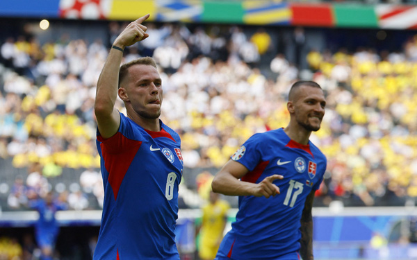 Ukraine - Bỉ 0-0, Slovakia - Romania 1-1 (hết hiệp 1): 4 đội lại cùng điểm