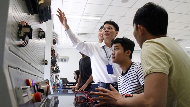 Bình Dương: ba nhà xây dựng thành phố thông minh - Ảnh 1. Bình Dương: ba nhà xây dựng thành phố thông minh - Ảnh 1.