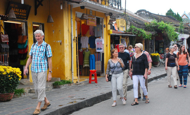 Phong phú tour cho du khách APEC - Ảnh 1.