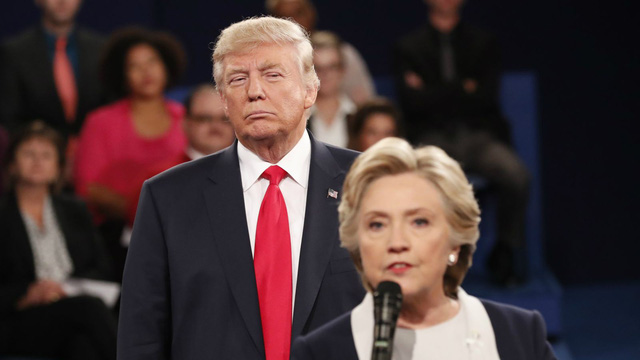 Ông Trump thách bà Clinton tái tranh cử