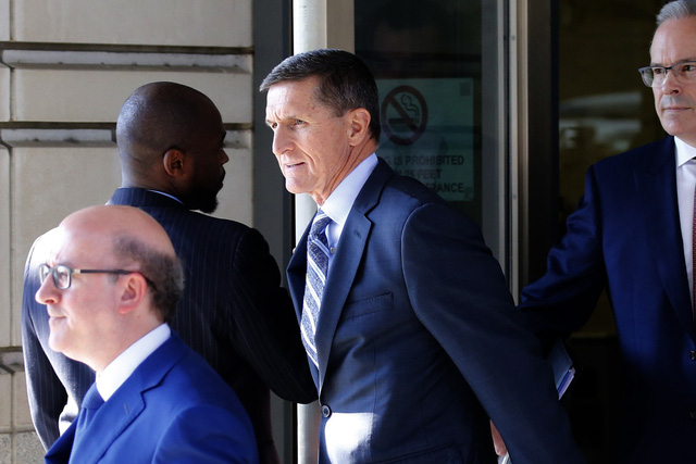 Viết sơ hở về tướng Flynn, ông Trump có thể bị bắt giò - Ảnh 2.