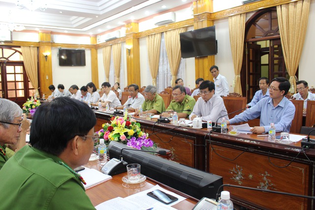 Vụ phá 60,9ha rừng: kiểm lâm huyện trả lời ầu ơ - Ảnh 1.